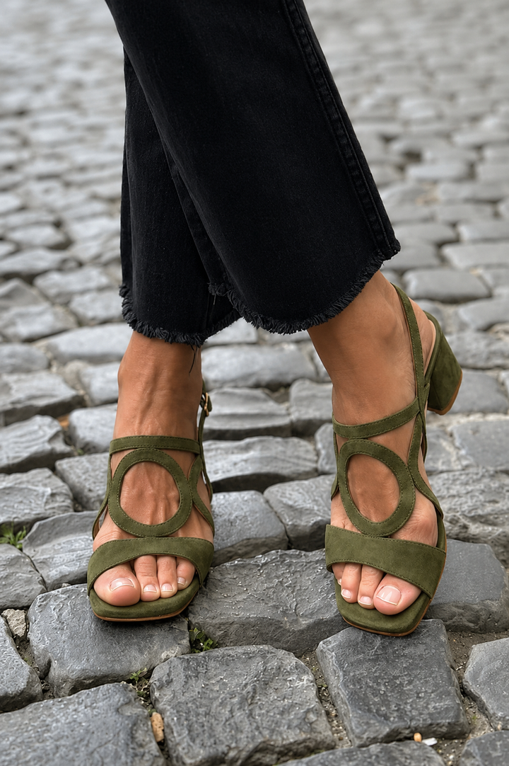 Winnie | Vintage Circle Heel Sandals